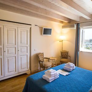 Camera standard con letto king size